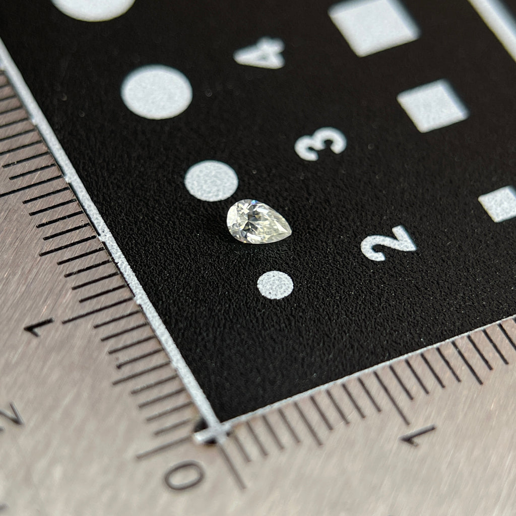 2.5 x 4 mm D VVS1 Space Diamond™ Moissanite | Drop Pear Cut | Gemdrop® Verified