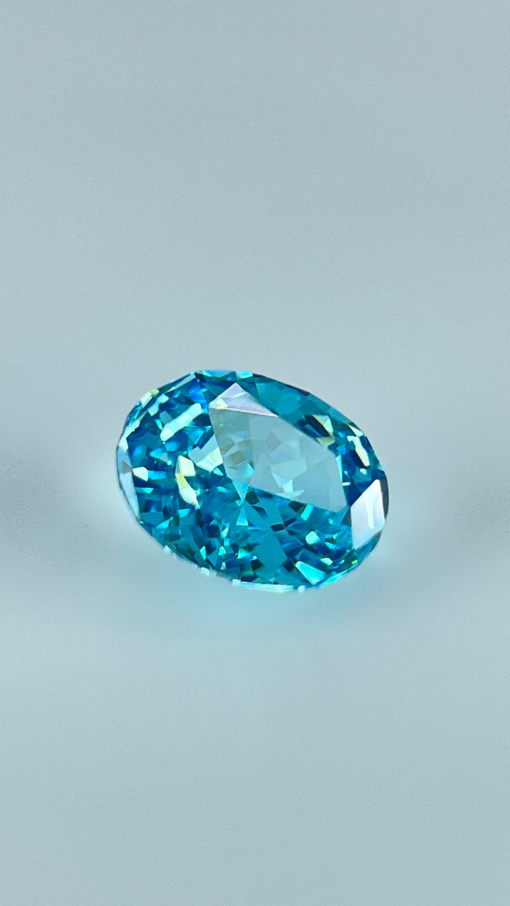 Ice Cut Oval Cubic Zirconia – Ocean Collection 6 x 8 mm ~2.5ct