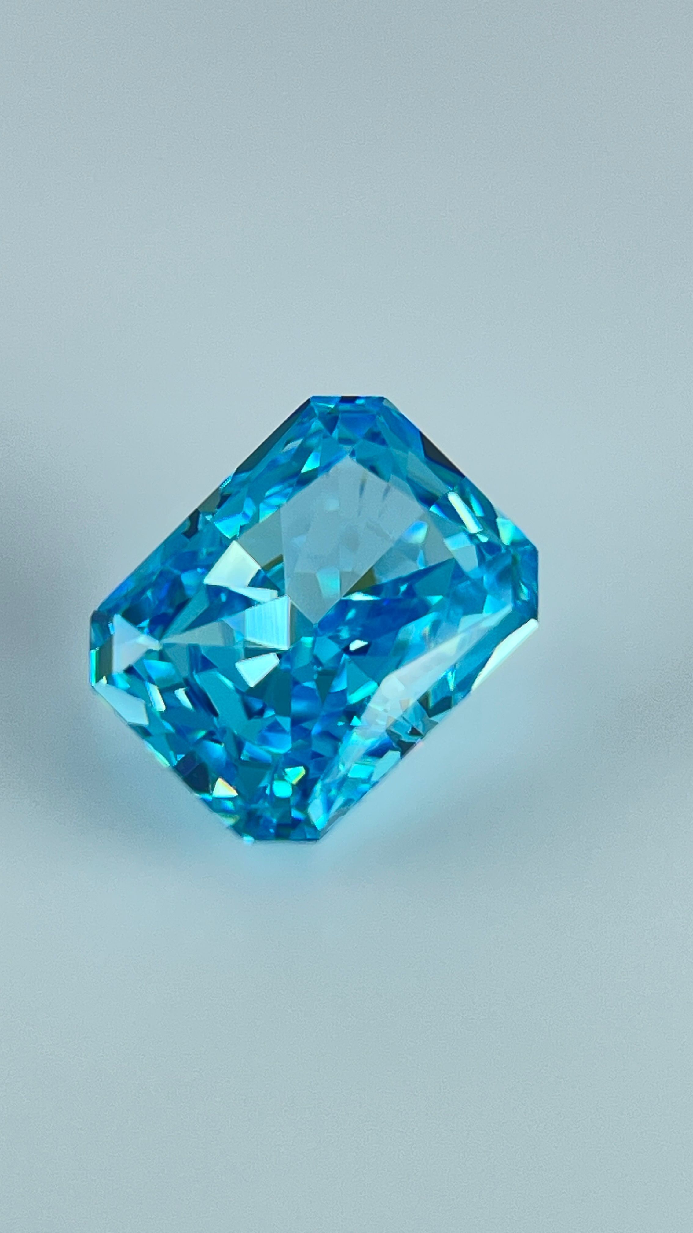 Ice Cut Cubic Zirconia – Ocean Blue Collection Rounded Rectangle Cut