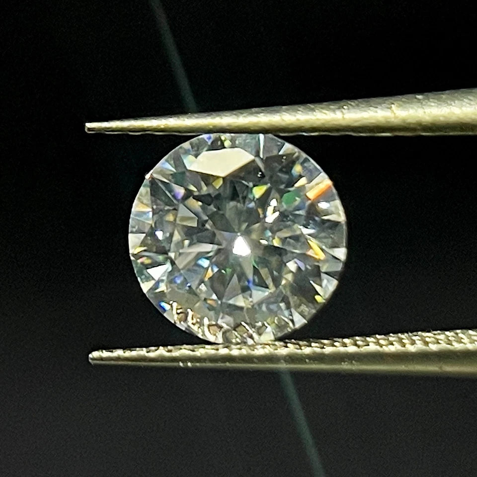 1 Carat Round Brilliant VVS1 D Moissanite Space Diamond | 6.5mm | + GRA Report & Warranty | GemDrop® Verified