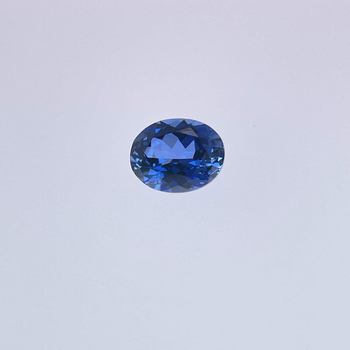 ~6.5 ct Cornflower Blue Sapphire | Oval Cut | 10 × 12 mm | Gemdrop® Verified