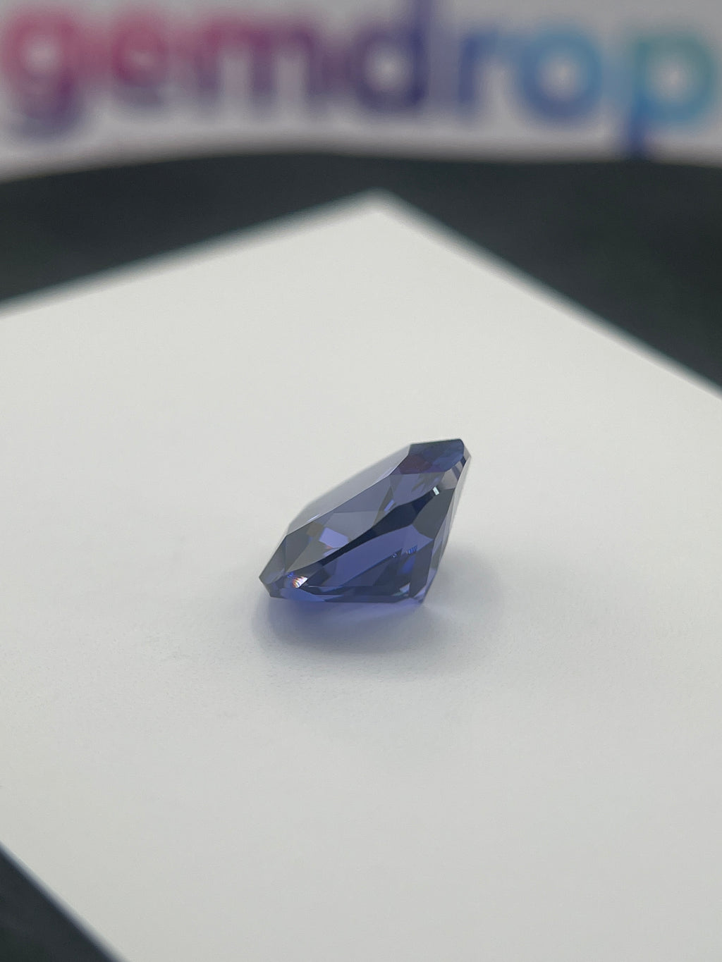 ~12 ct Saphir bleu tanzanite | Taille coussin | 12 × 12 mm | Vérifié Gemdrop®
