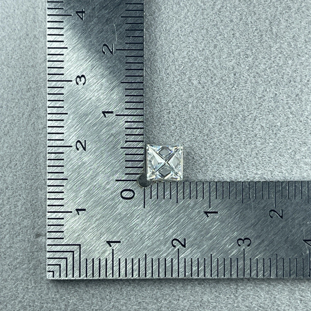 1 Carat Princess Cut VVS1 D Moissanite Space Diamond | 5.5 x 5.5 mm | + GRA Report & Warranty | GemDrop® Verified