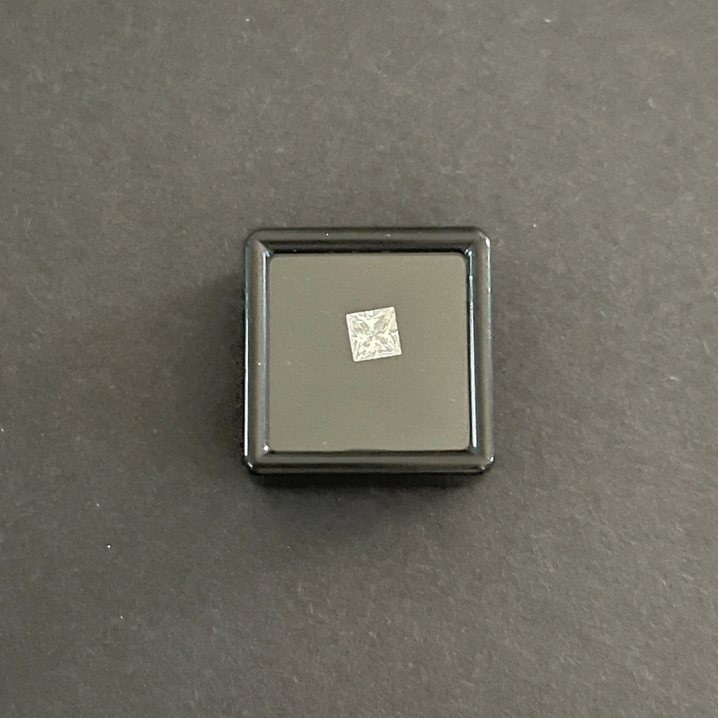 1 Carat Princess Cut VVS1 D Moissanite Space Diamond | 5.5 x 5.5 mm | + GRA Report & Warranty | GemDrop® Verified
