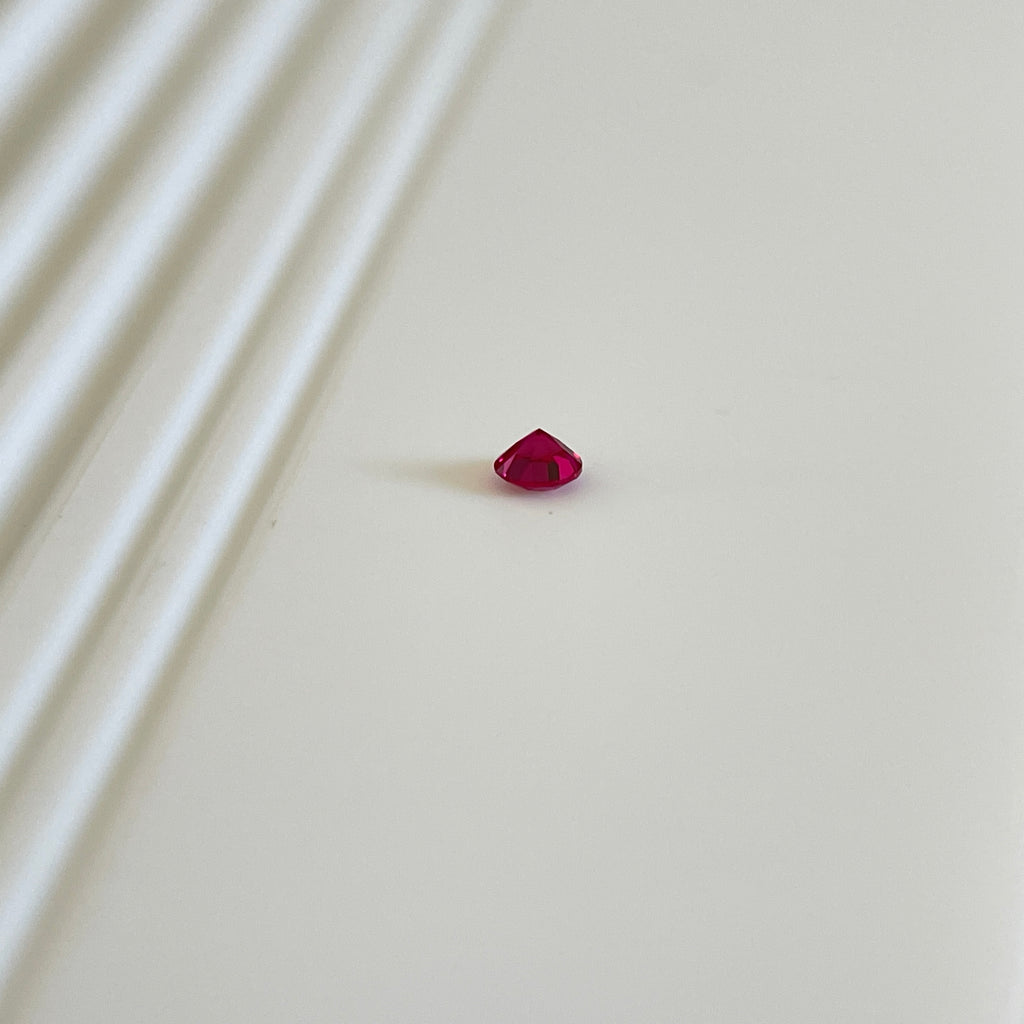 ~0.1ct Pigeon Blood Red Czochralski Ruby | Round Brilliant Cut | 3 mm | Gemdrop® Verified