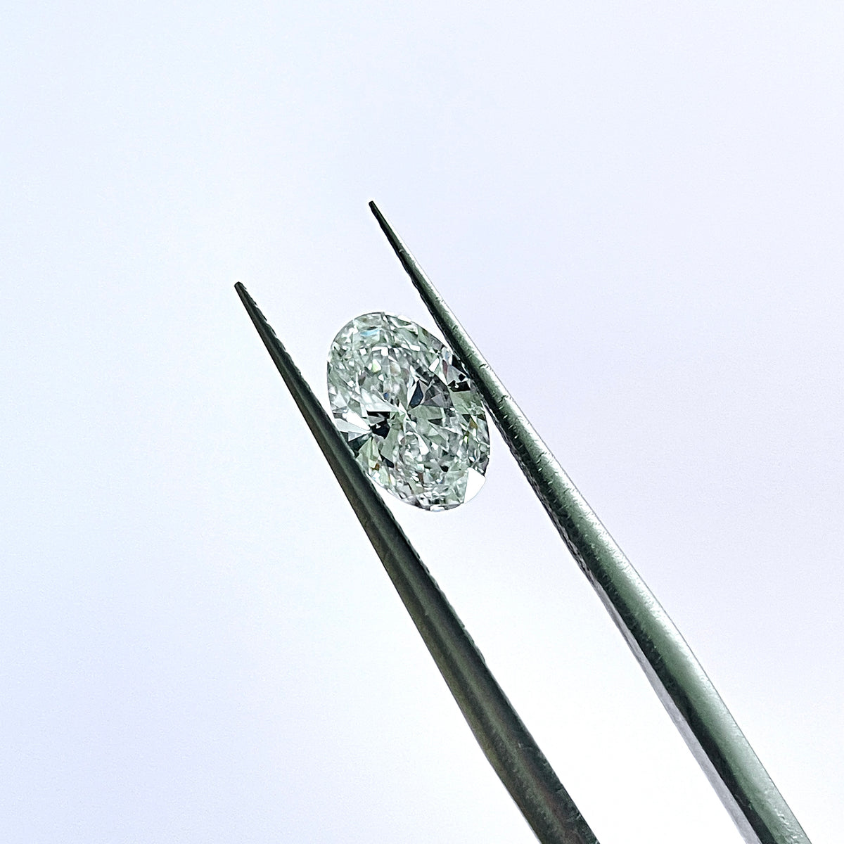 1ct Oval Cut  | VS1 D HPHT Lab Diamond | IGI  Report | Excellent Polish & Excellent Symmetry | Gemdrop® Verified