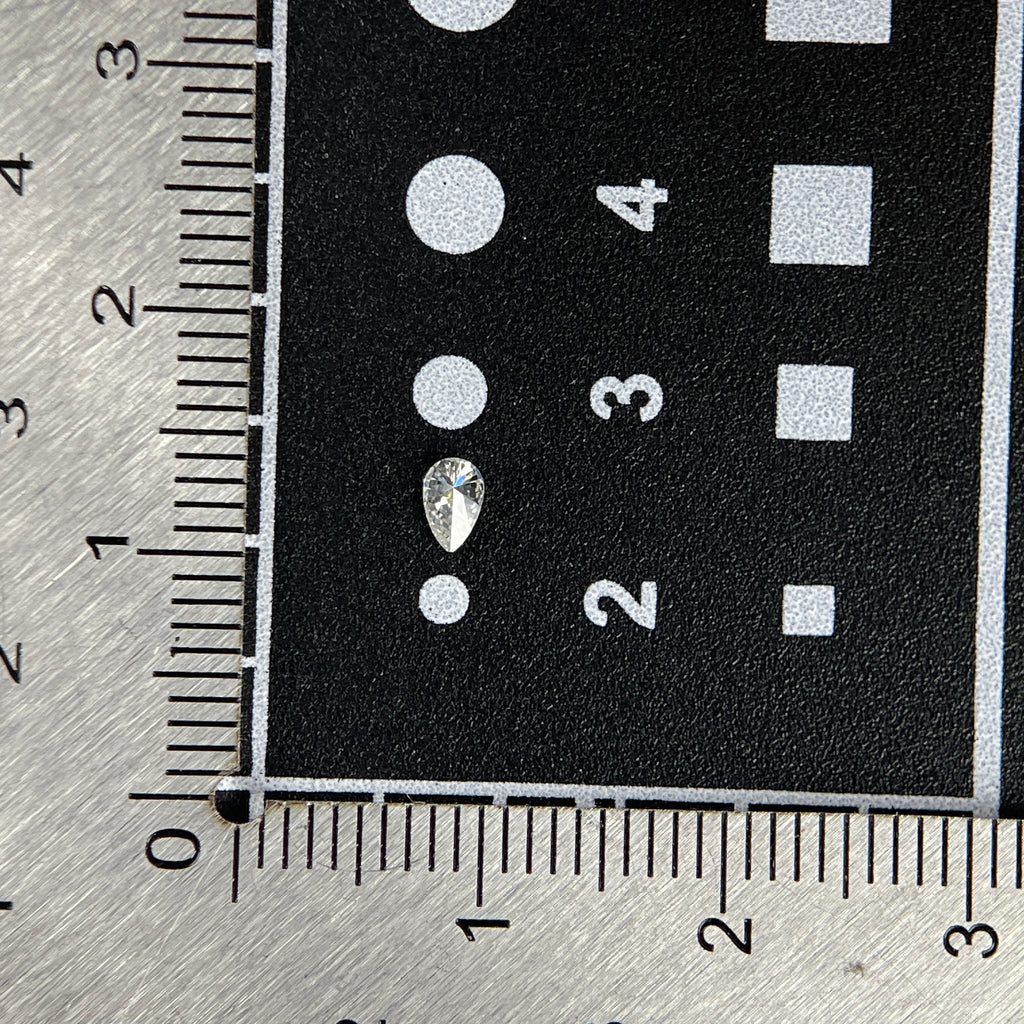 2.5 x 4 mm D VVS1 Space Diamond™ Moissanite | Drop Pear Cut | Gemdrop® Verified