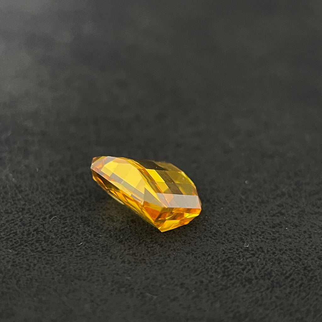 ~6.870ct Honey Yellow Sapphire | PIXEL Cut | 8 × 10 mm | Gemdrop® Verified