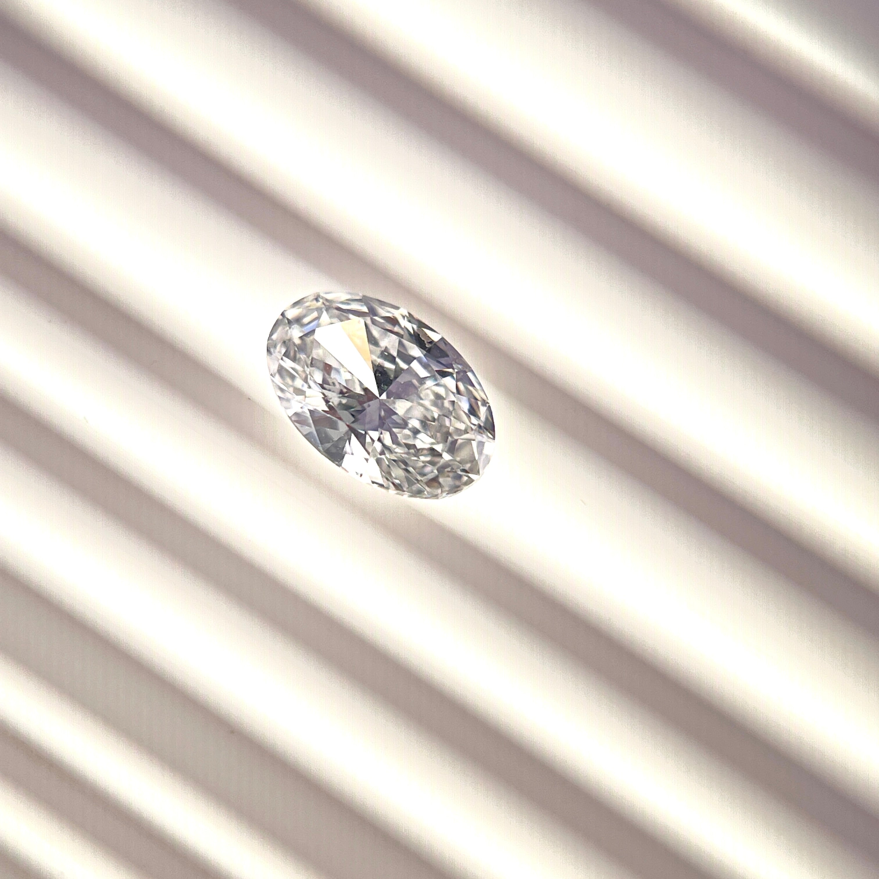 1ct Oval Cut  | VS1 D HPHT Lab Diamond | IGI  Report | Excellent Polish & Excellent Symmetry | Gemdrop® Verified