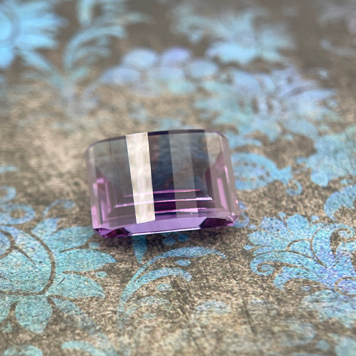 20.175ct Purple–Green Colour Change Corundum Alexandrite | Pixel Cut | 13x18 mm | Gemdrop® Verified