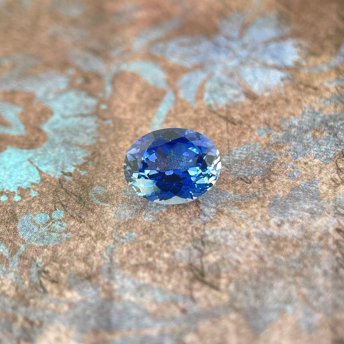 ~3.4 ct Cornflower Blue Sapphire | Oval Cut | 8 × 10 mm | Gemdrop® Verified