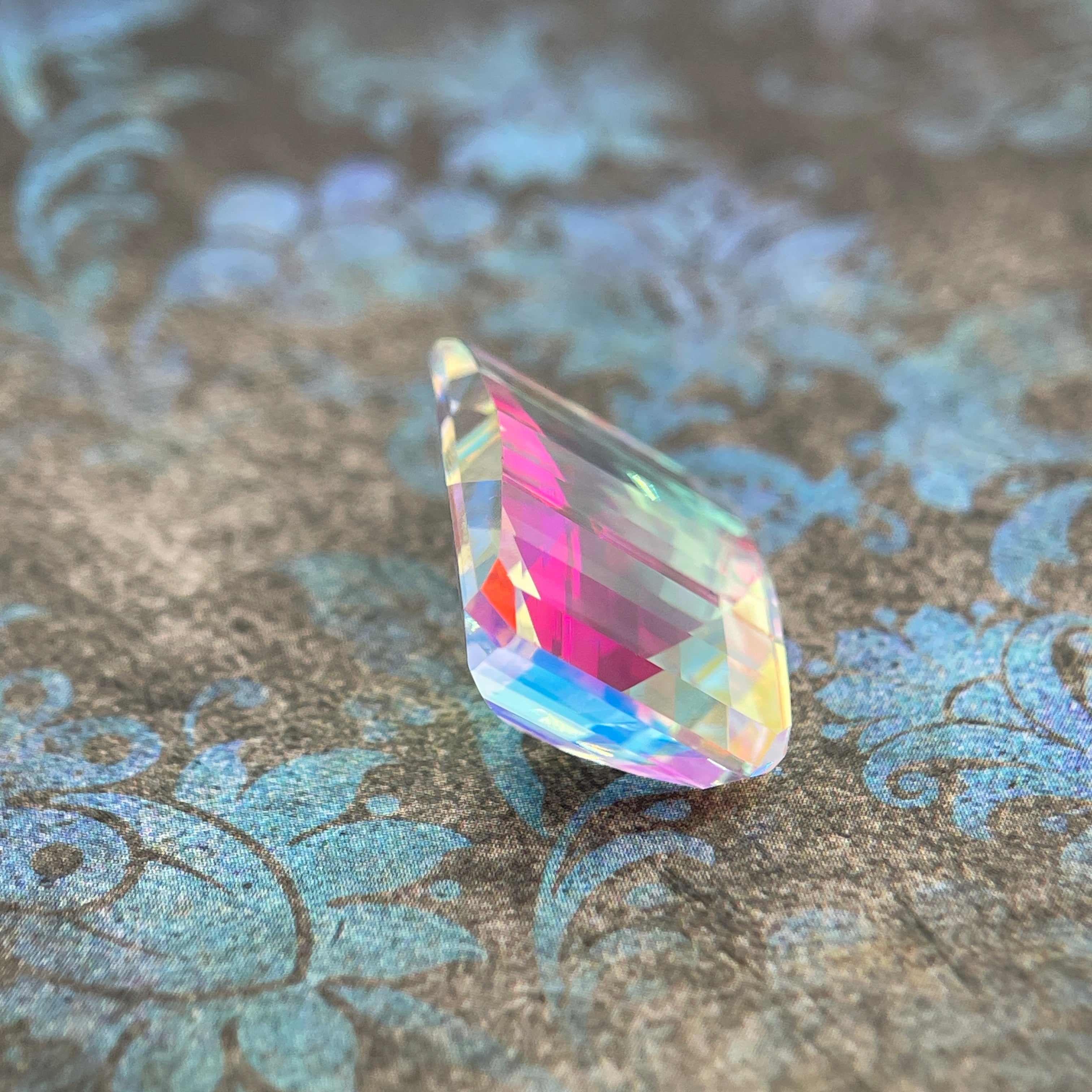 20.025ct Mystic Quartz | Pixel Cut | 15x20 mm | Gemdrop® Verified