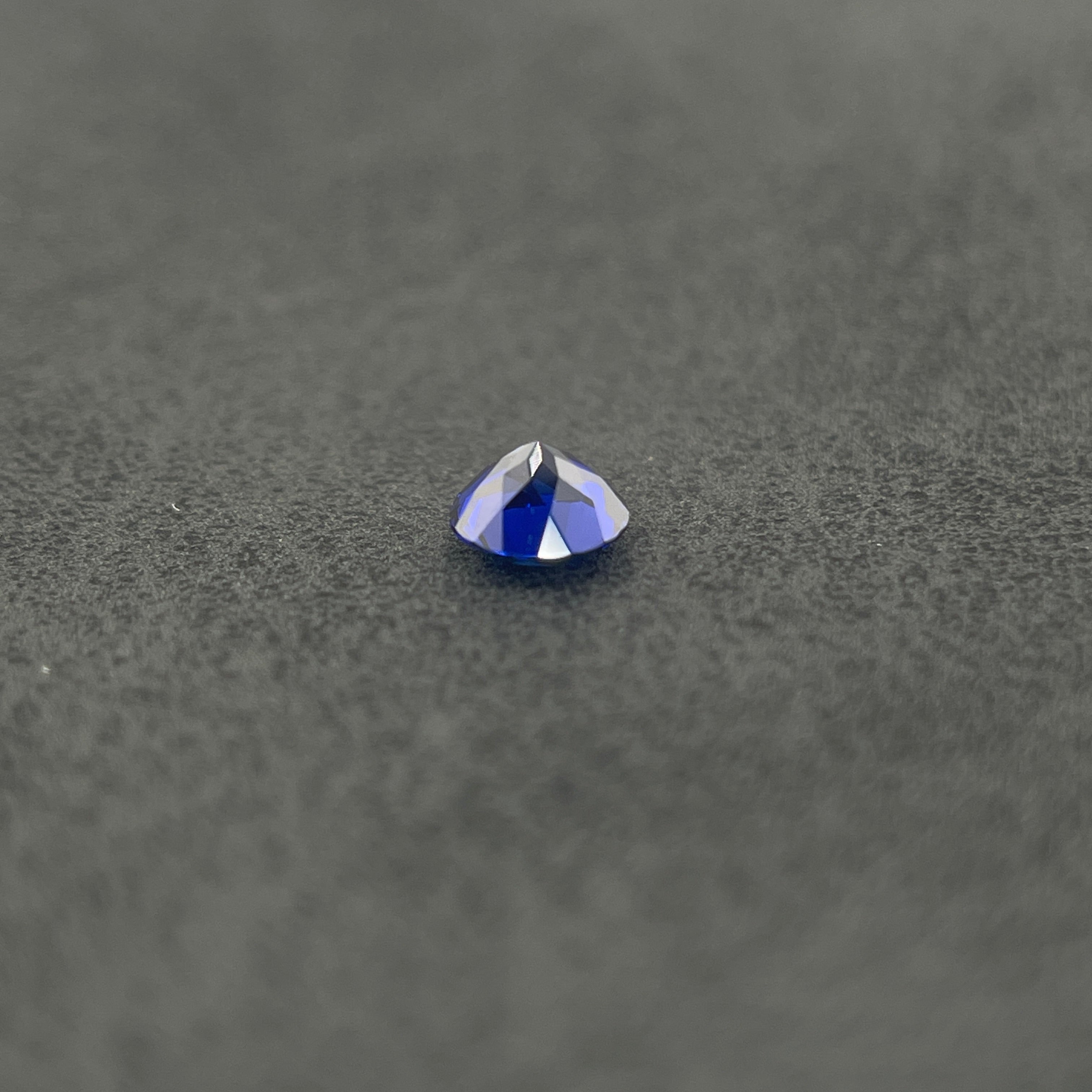 5 mm Sapphire & Ruby | Round Brilliant Cut | ~0.6 ct | Ruby Red, Royal Blue & Ice White | Gemdrop® Verified