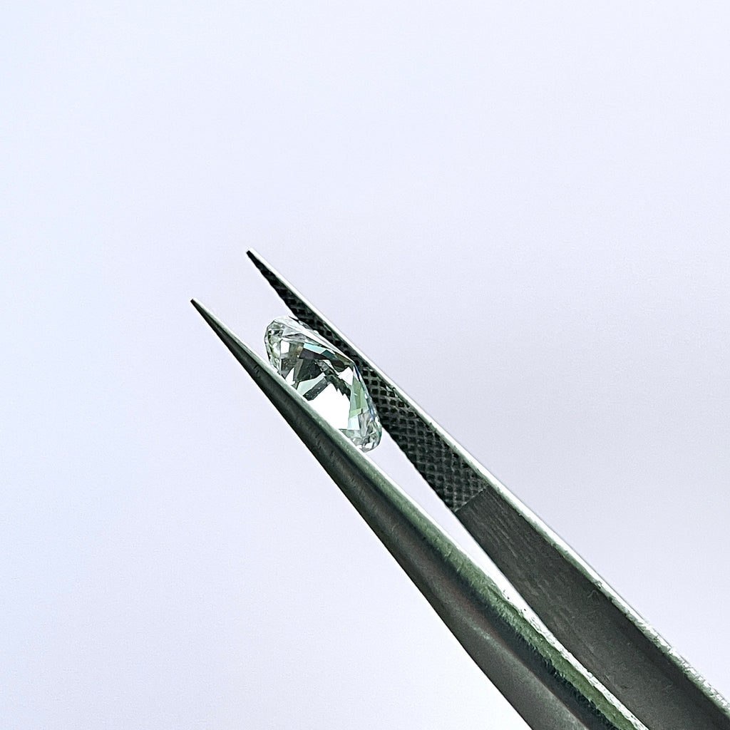 1ct Oval Cut  | VS1 D HPHT Lab Diamond | IGI  Report | Excellent Polish & Excellent Symmetry | Gemdrop® Verified