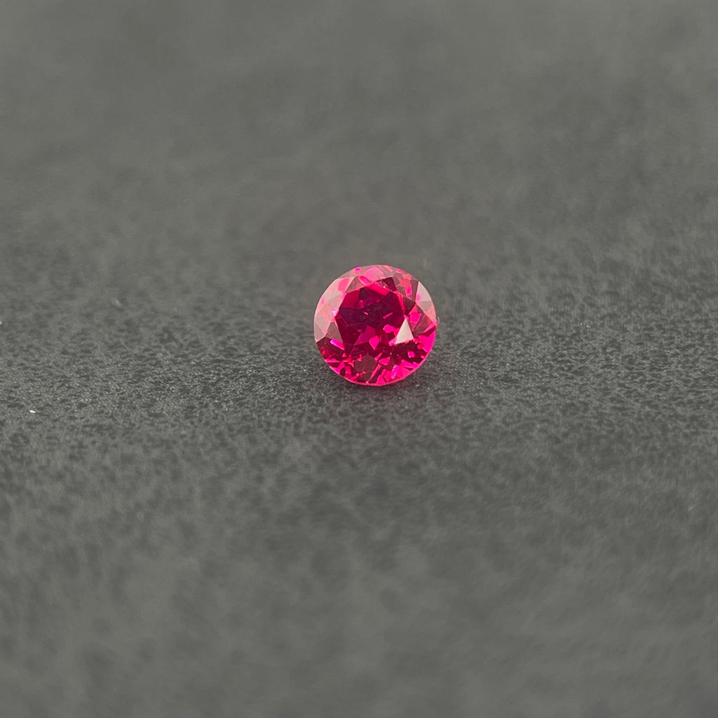 5 mm Sapphire & Ruby | Round Brilliant Cut | ~0.6 ct | Ruby Red, Royal Blue & Ice White | Gemdrop® Verified