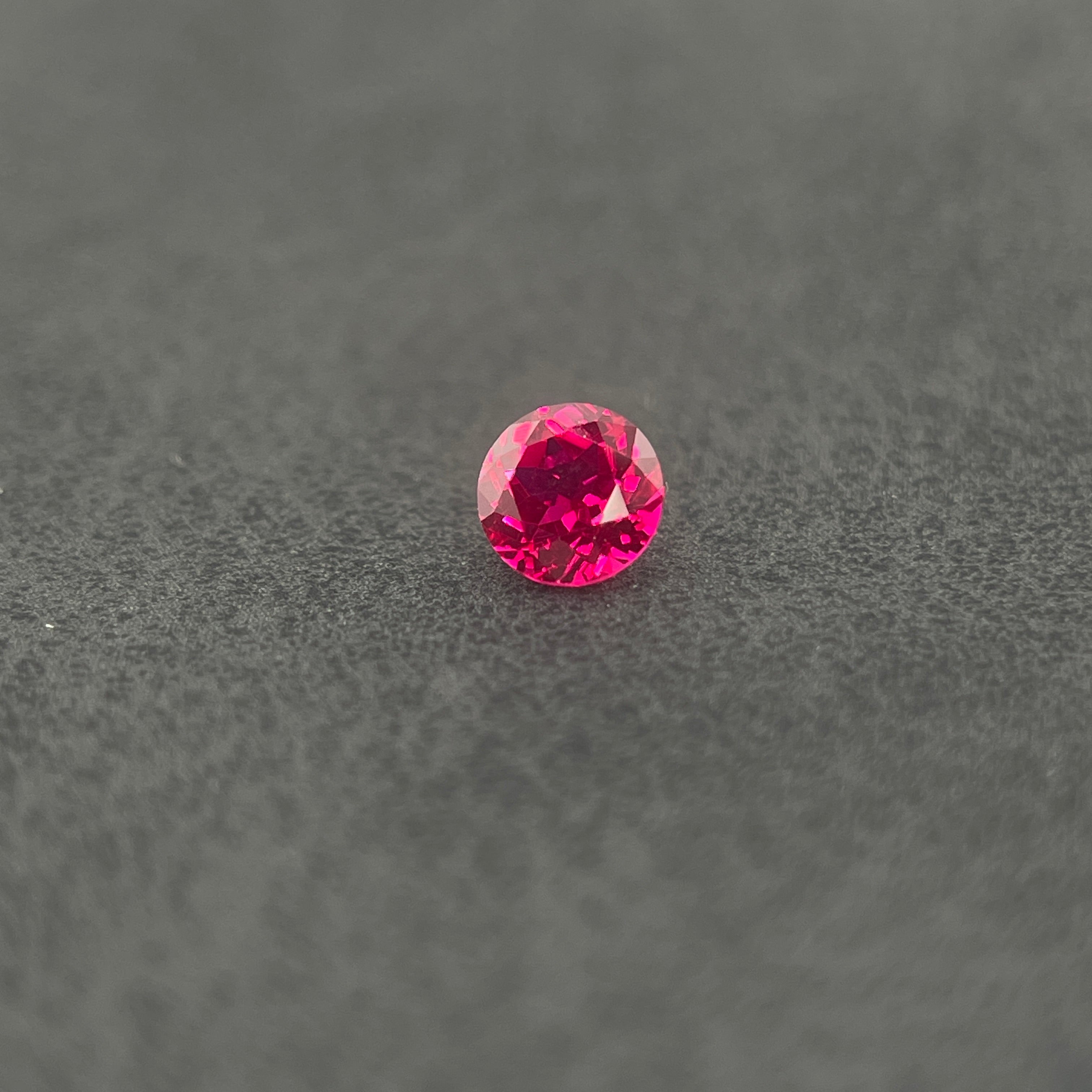 5 mm Sapphire & Ruby | Round Brilliant Cut | ~0.6 ct | Ruby Red, Royal Blue & Ice White | Gemdrop® Verified