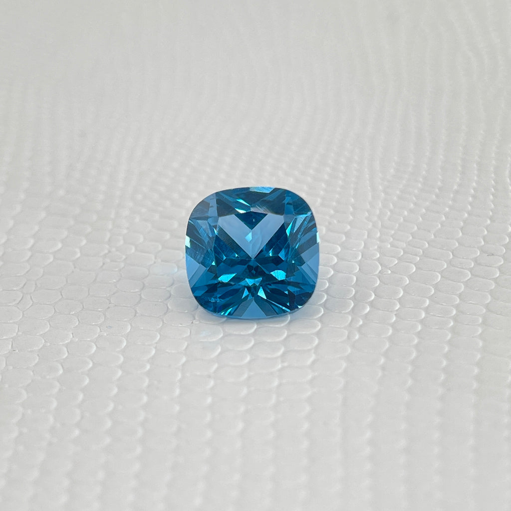 Spinelle bleu de Londres ~2,2 ct | Taille coussin | 8 × 8 mm | Vérifié Gemdrop®