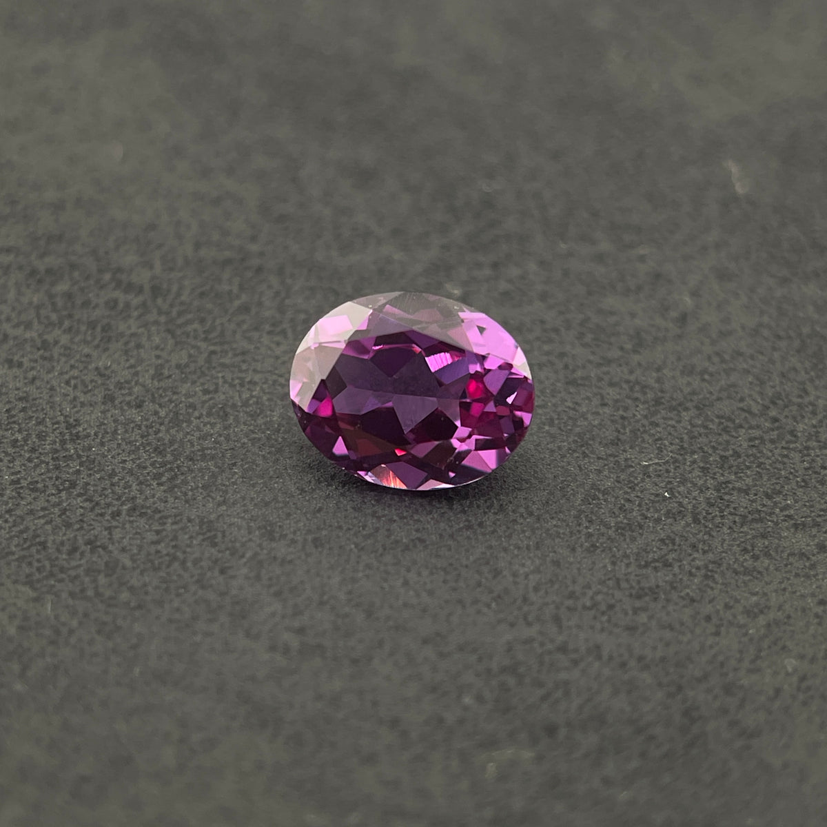 ~3.5ct Purple–Red-Blue Colour Change Corundum Alexandrite | Oval Cut | 8 × 10 mm | Gemdrop® Verified