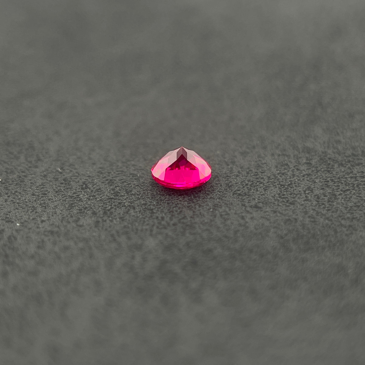 5 mm Sapphire & Ruby | Round Brilliant Cut | ~0.6 ct | Ruby Red, Royal Blue & Ice White | Gemdrop® Verified