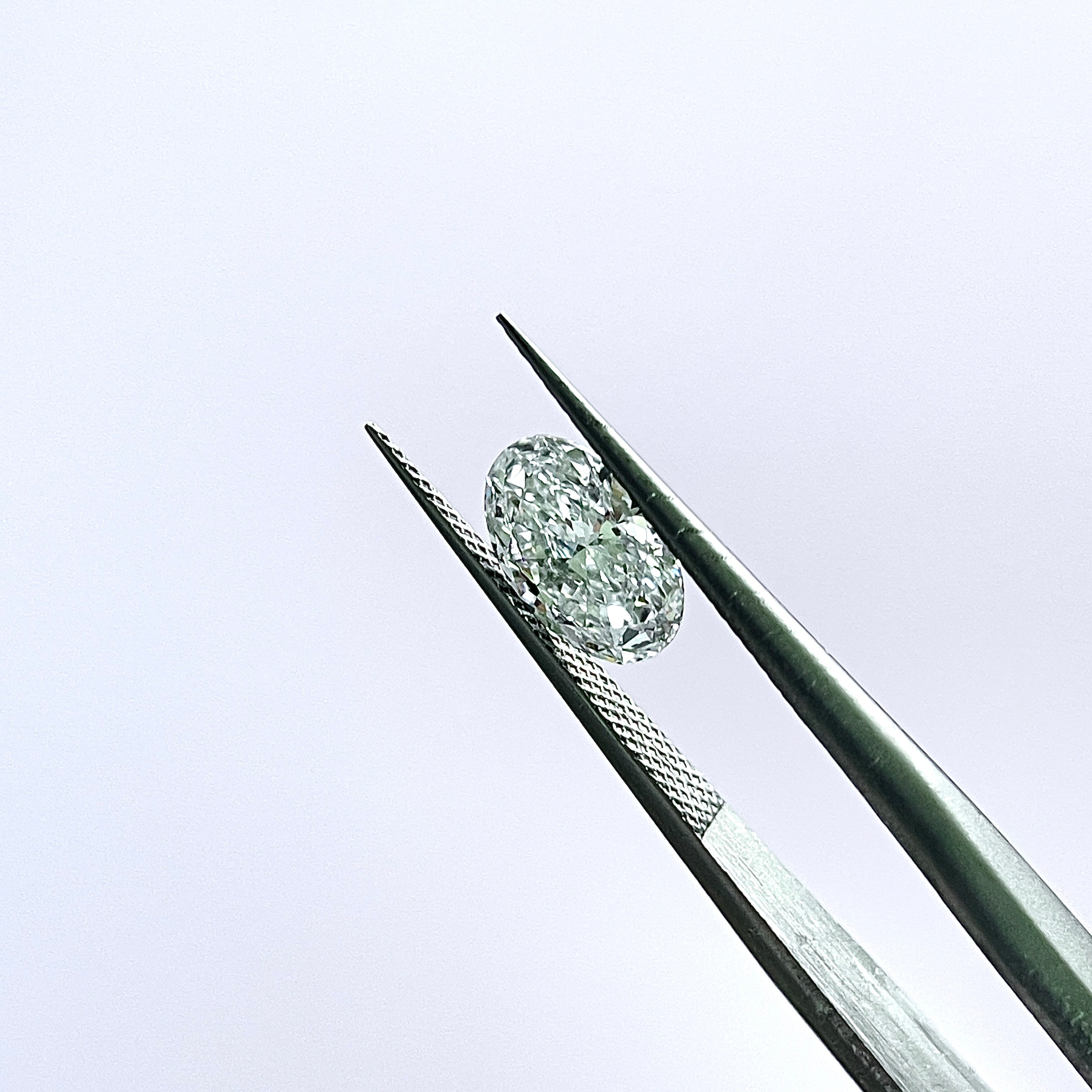 1ct Oval Cut  | VS1 D HPHT Lab Diamond | IGI  Report | Excellent Polish & Excellent Symmetry | Gemdrop® Verified