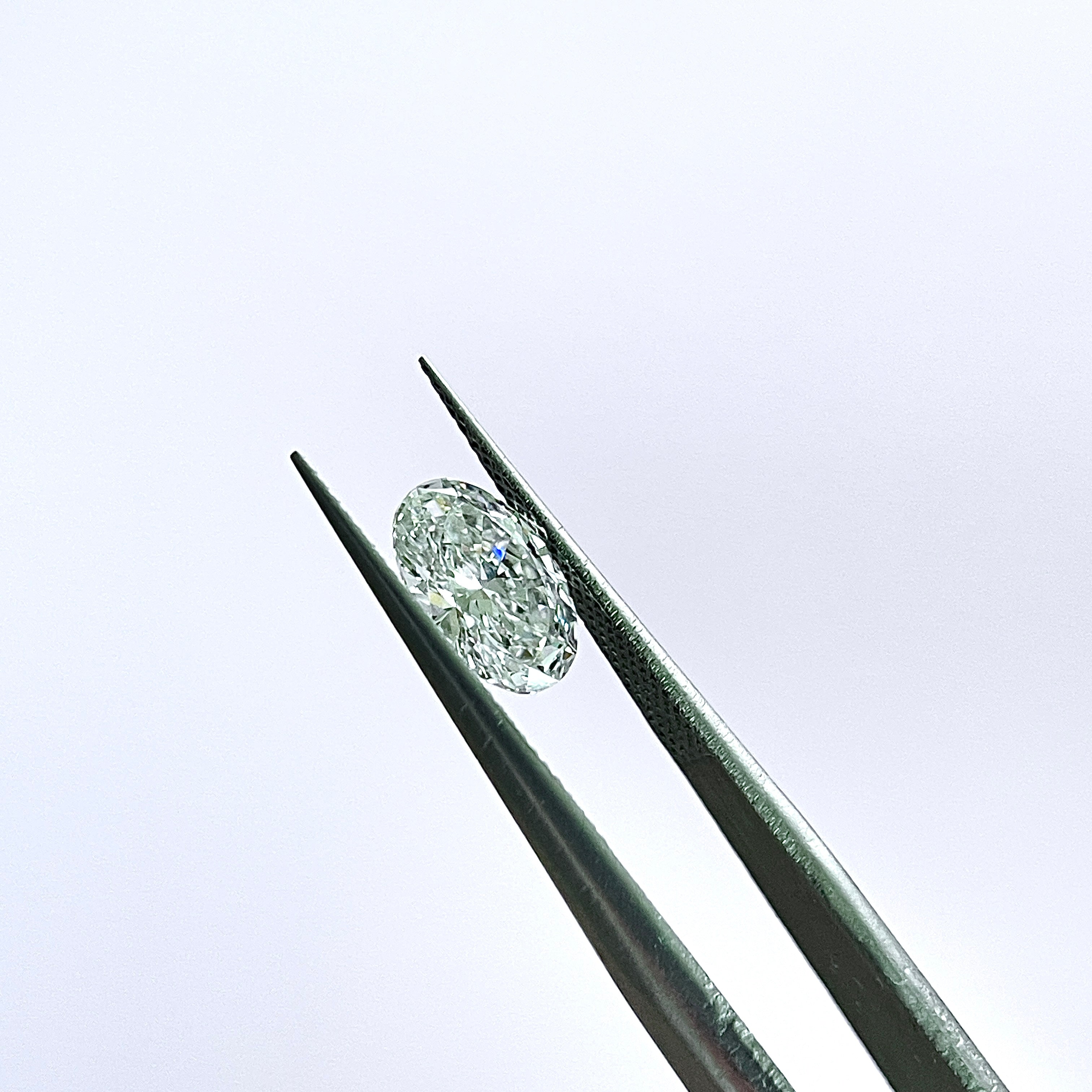 1ct Oval Cut  | VS1 D HPHT Lab Diamond | IGI  Report | Excellent Polish & Excellent Symmetry | Gemdrop® Verified