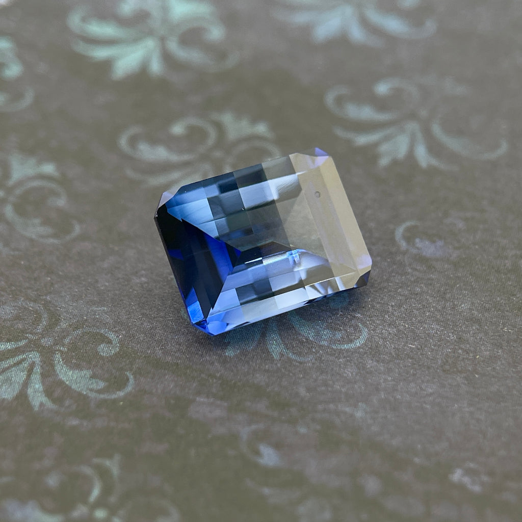 Saphir bleuet ~4ct | Coupe émeraude | 8 × 10 mm | Certifié Gemdrop®