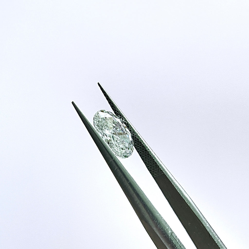 1ct Oval Cut  | VS1 D HPHT Lab Diamond | IGI  Report | Excellent Polish & Excellent Symmetry | Gemdrop® Verified