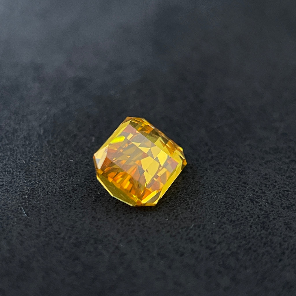 ~6.870ct Honey Yellow Sapphire | PIXEL Cut | 8 × 10 mm | Gemdrop® Verified