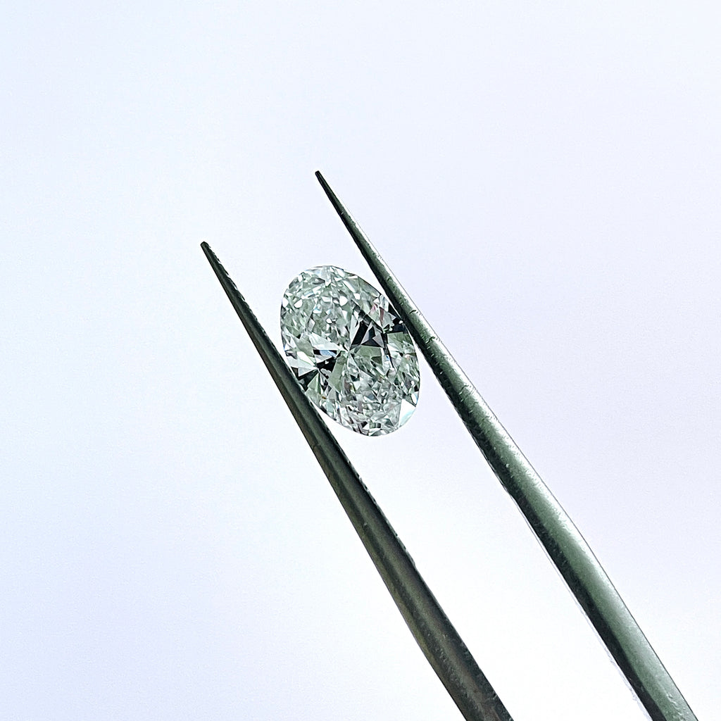 1ct Oval Cut  | VS1 D HPHT Lab Diamond | IGI  Report | Excellent Polish & Excellent Symmetry | Gemdrop® Verified