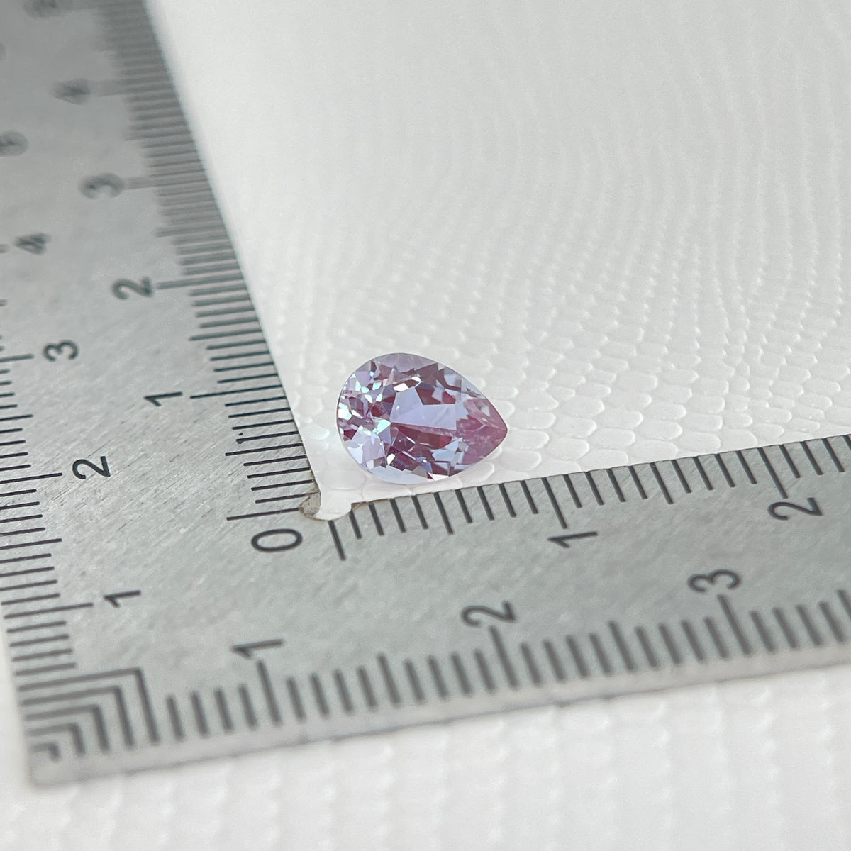 ~1.3 ct Purple–Green Colour Change Alexandrite [chrysoberyl] | Drop Cut | 6x8 mm | Gemdrop® Verified