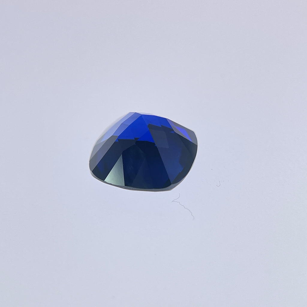 ~9ct Cornflower Blue Sapphire | Cushion Cut | 12 × 12 mm | Gemdrop® Verified