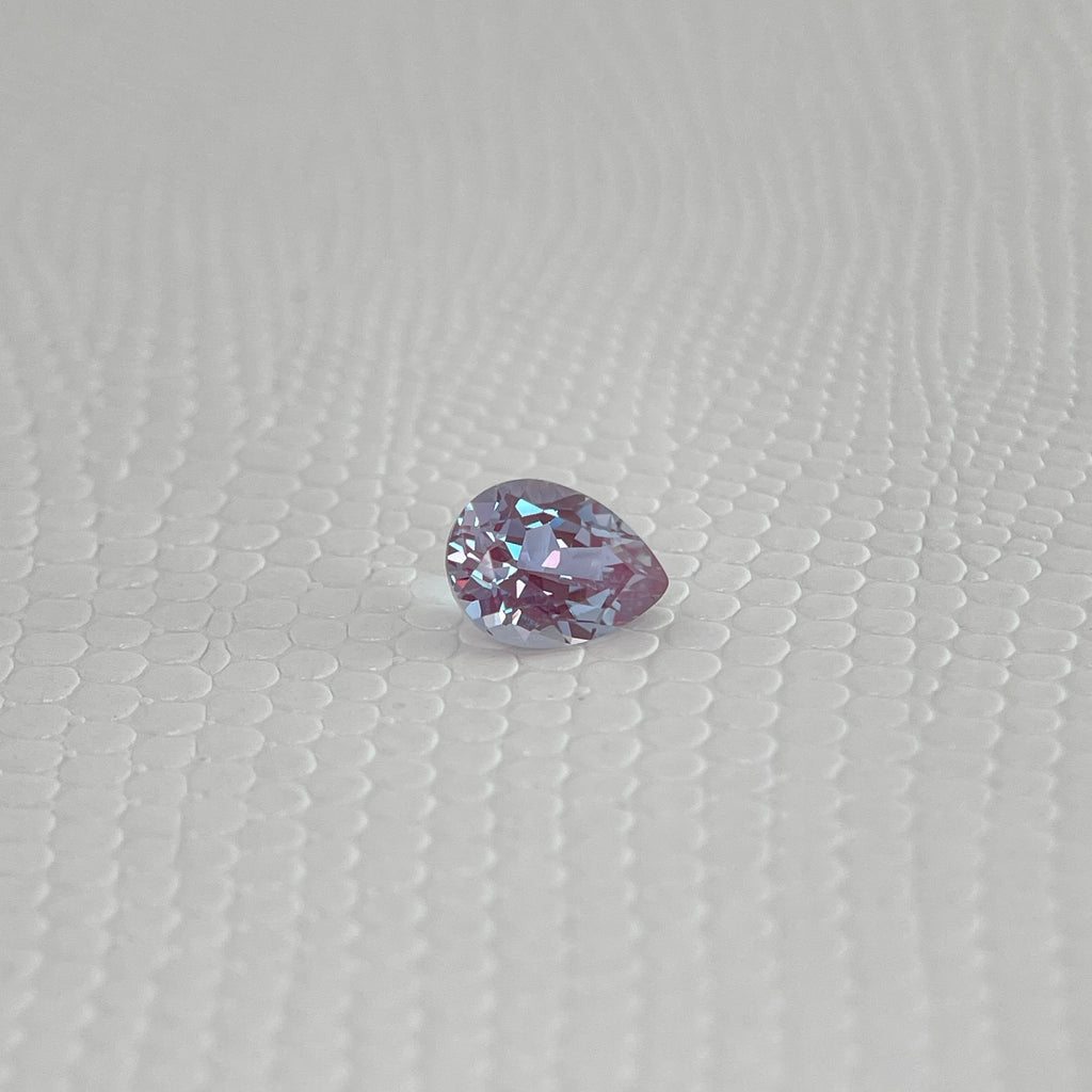 ~1.3 ct Purple–Green Colour Change Alexandrite [chrysoberyl] | Drop Cut | 6x8 mm | Gemdrop® Verified
