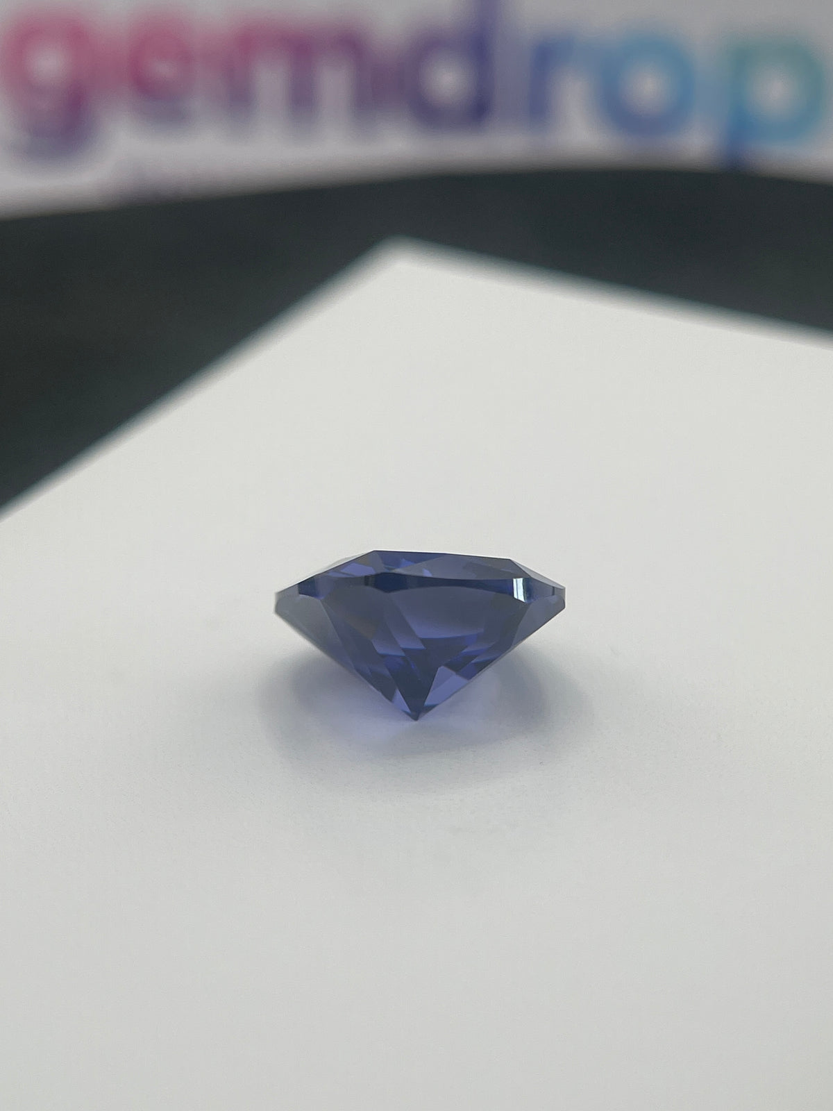 ~12 ct Saphir bleu tanzanite | Taille coussin | 12 × 12 mm | Vérifié Gemdrop®