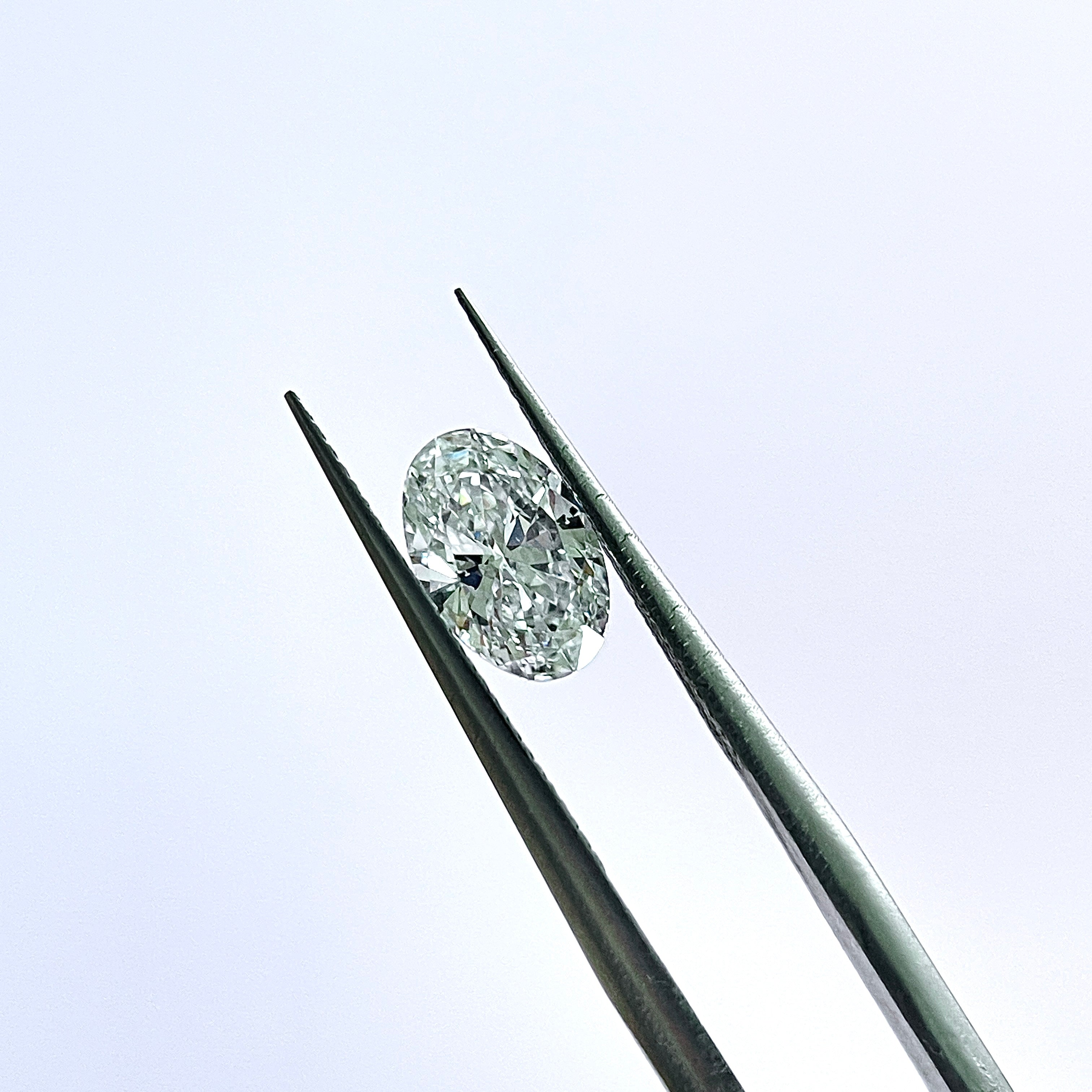 1ct Oval Cut  | VS1 D HPHT Lab Diamond | IGI  Report | Excellent Polish & Excellent Symmetry | Gemdrop® Verified