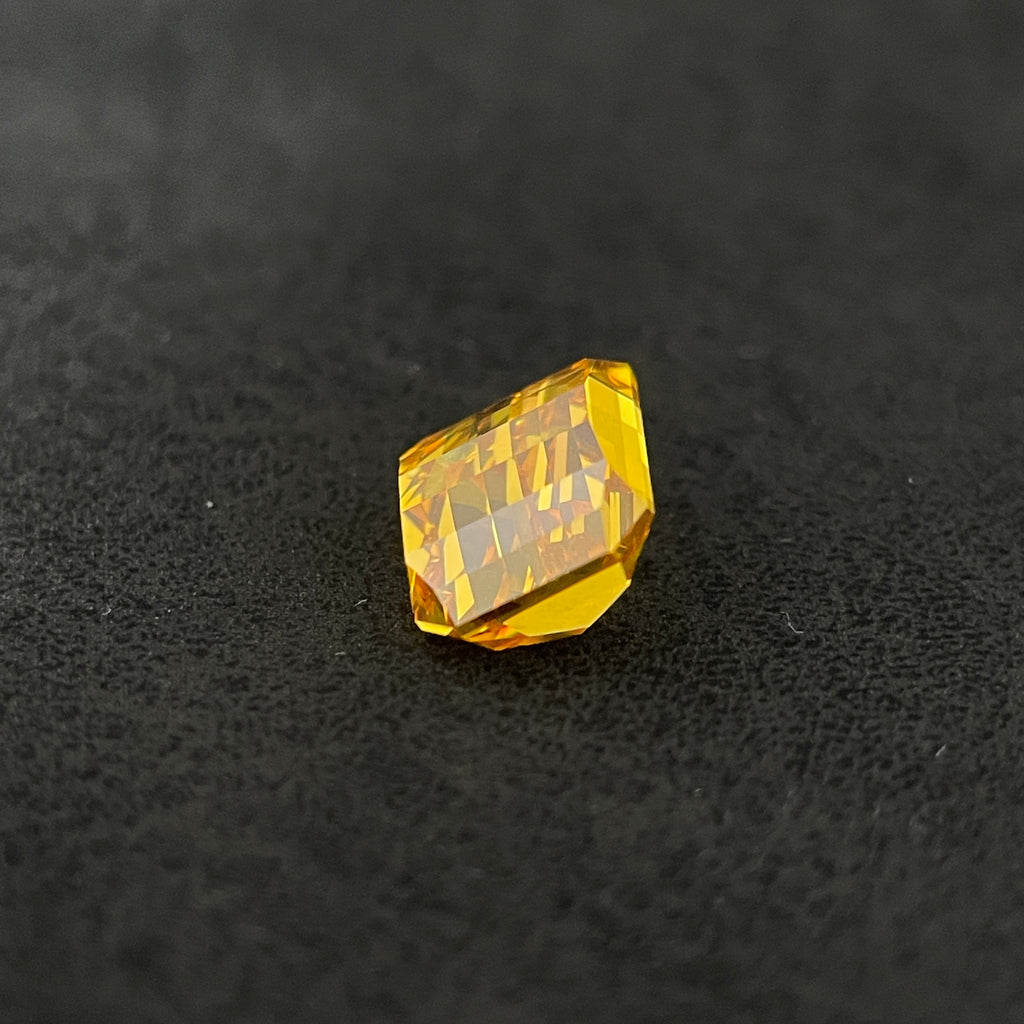 ~6.870ct Honey Yellow Sapphire | PIXEL Cut | 8 × 10 mm | Gemdrop® Verified