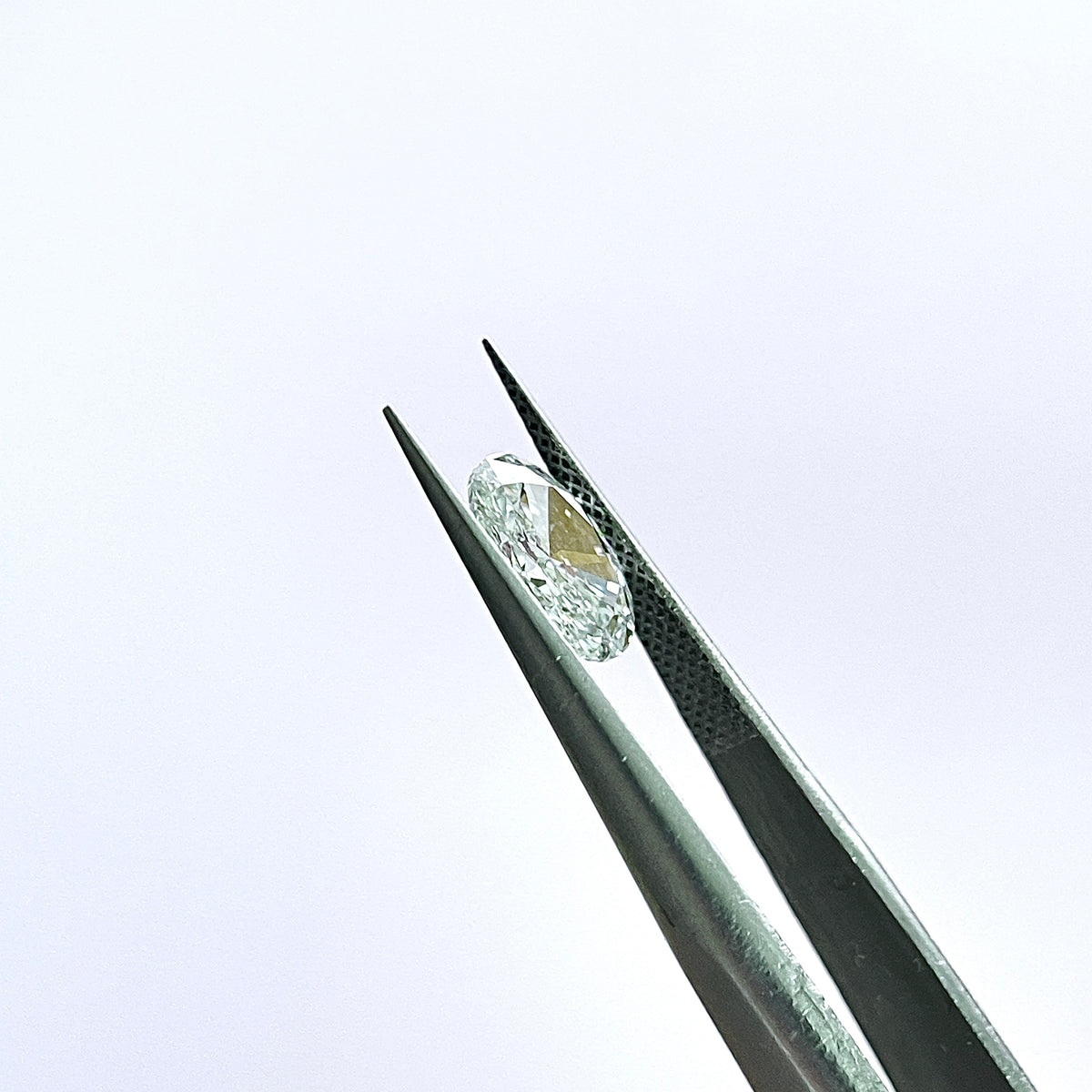 1ct Oval Cut  | VS1 D HPHT Lab Diamond | IGI  Report | Excellent Polish & Excellent Symmetry | Gemdrop® Verified