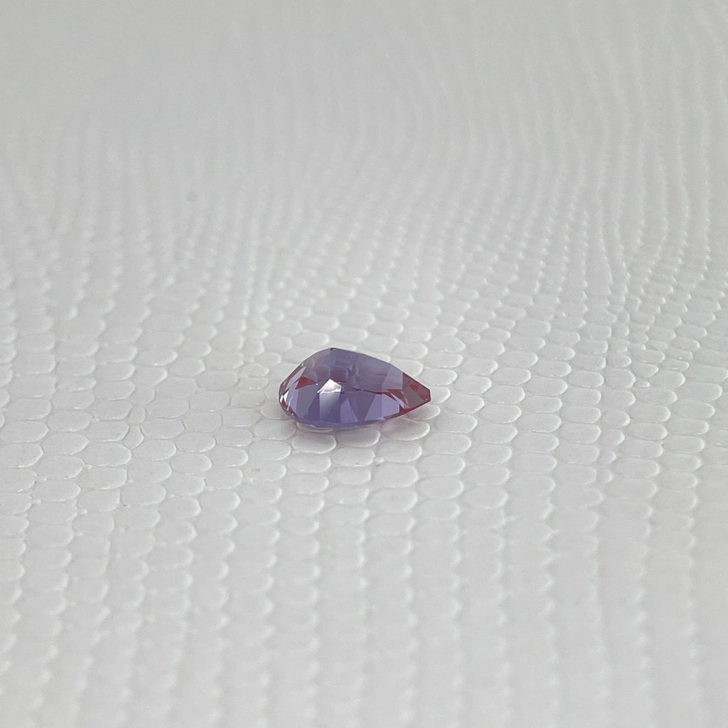 ~1.3 ct Purple–Green Colour Change Alexandrite [chrysoberyl] | Drop Cut | 6x8 mm | Gemdrop® Verified