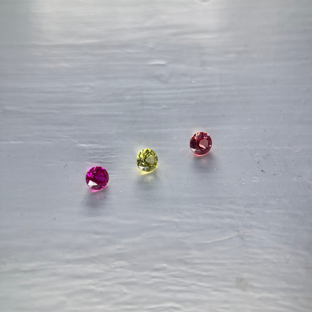 4 mm Ruby Red, Padparadscha & Canary Yellow Sapphire & Ruby | Round Brilliant Cut | ~0.3 ct | Gemdrop® Verified