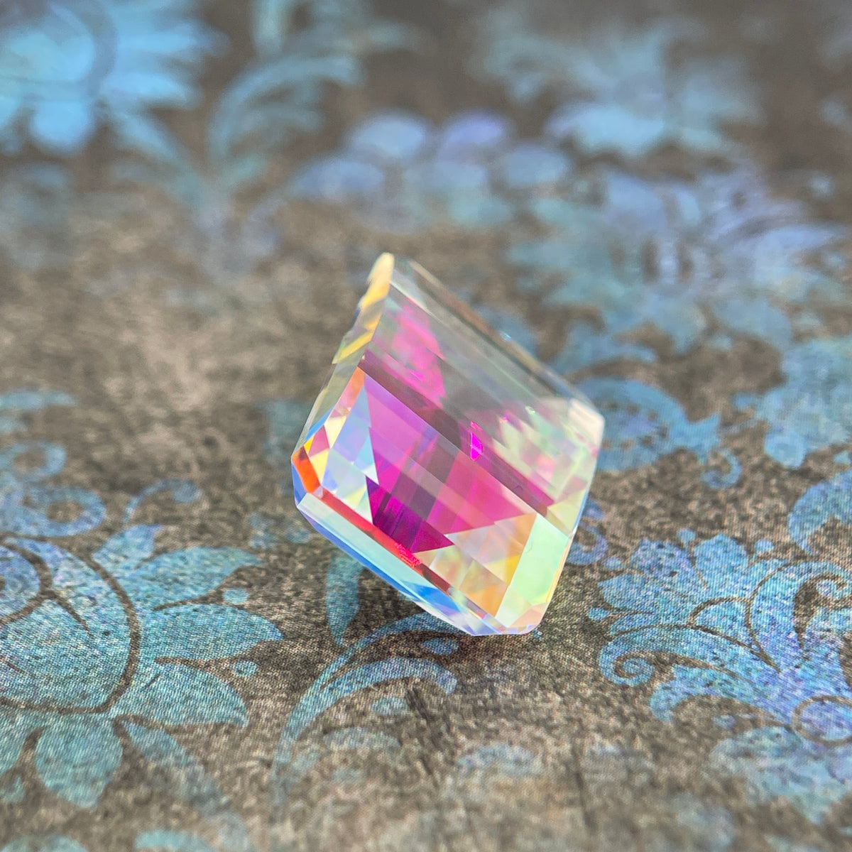 20.025ct Mystic Quartz | Pixel Cut | 15x20 mm | Gemdrop® Verified