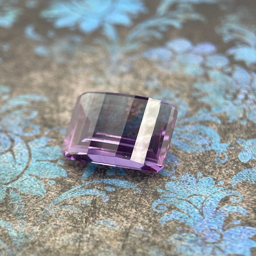 20.175ct Purple–Green Colour Change Corundum Alexandrite | Pixel Cut | 13x18 mm | Gemdrop® Verified