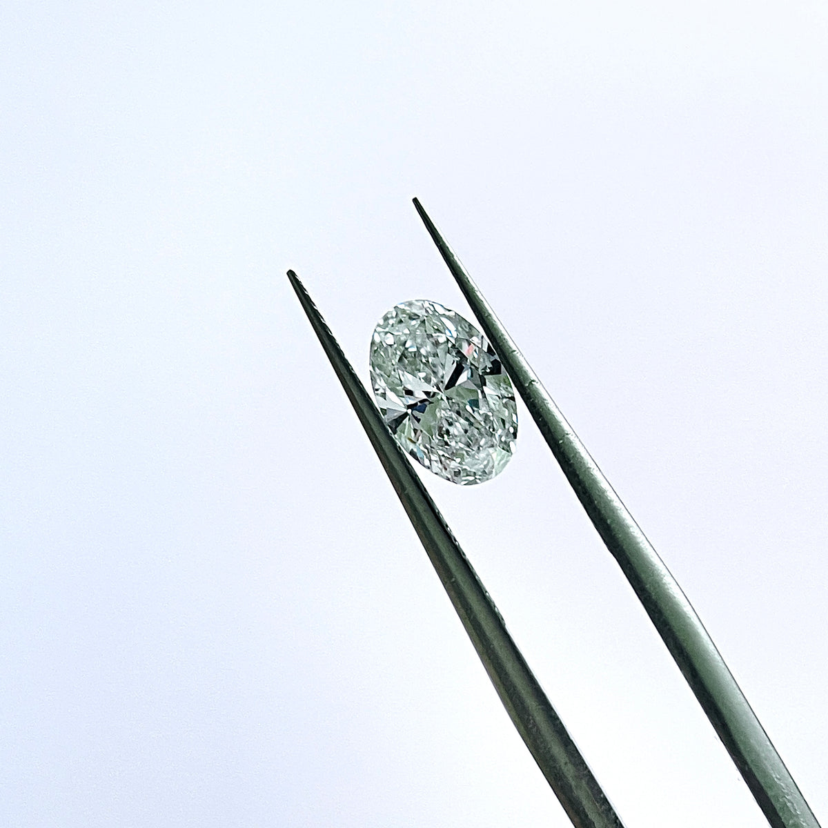 1ct Oval Cut  | VS1 D HPHT Lab Diamond | IGI  Report | Excellent Polish & Excellent Symmetry | Gemdrop® Verified