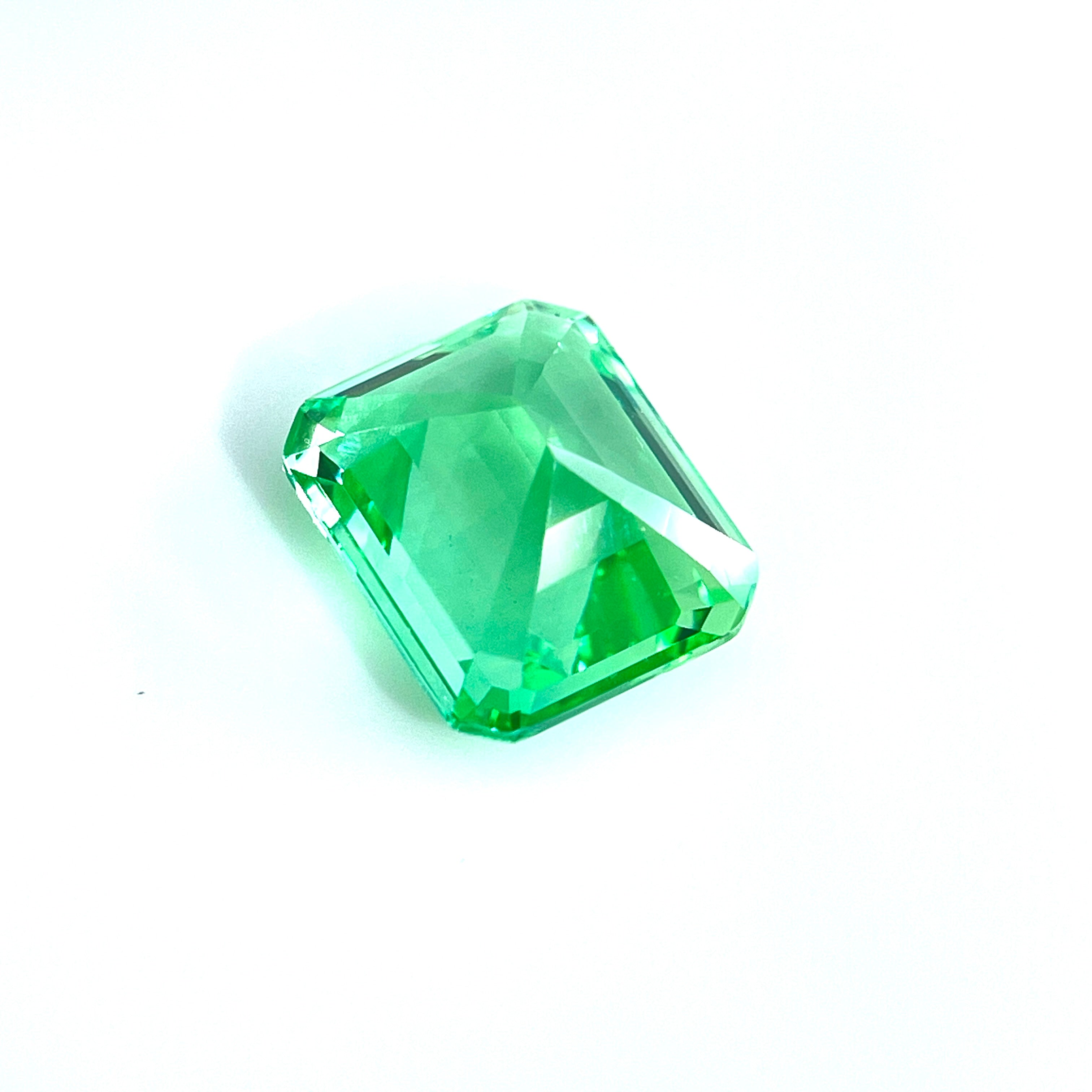 ~7ct Mint Green Sapphire | Emerald Cut | 10 × 12 mm | Gemdrop® Verified