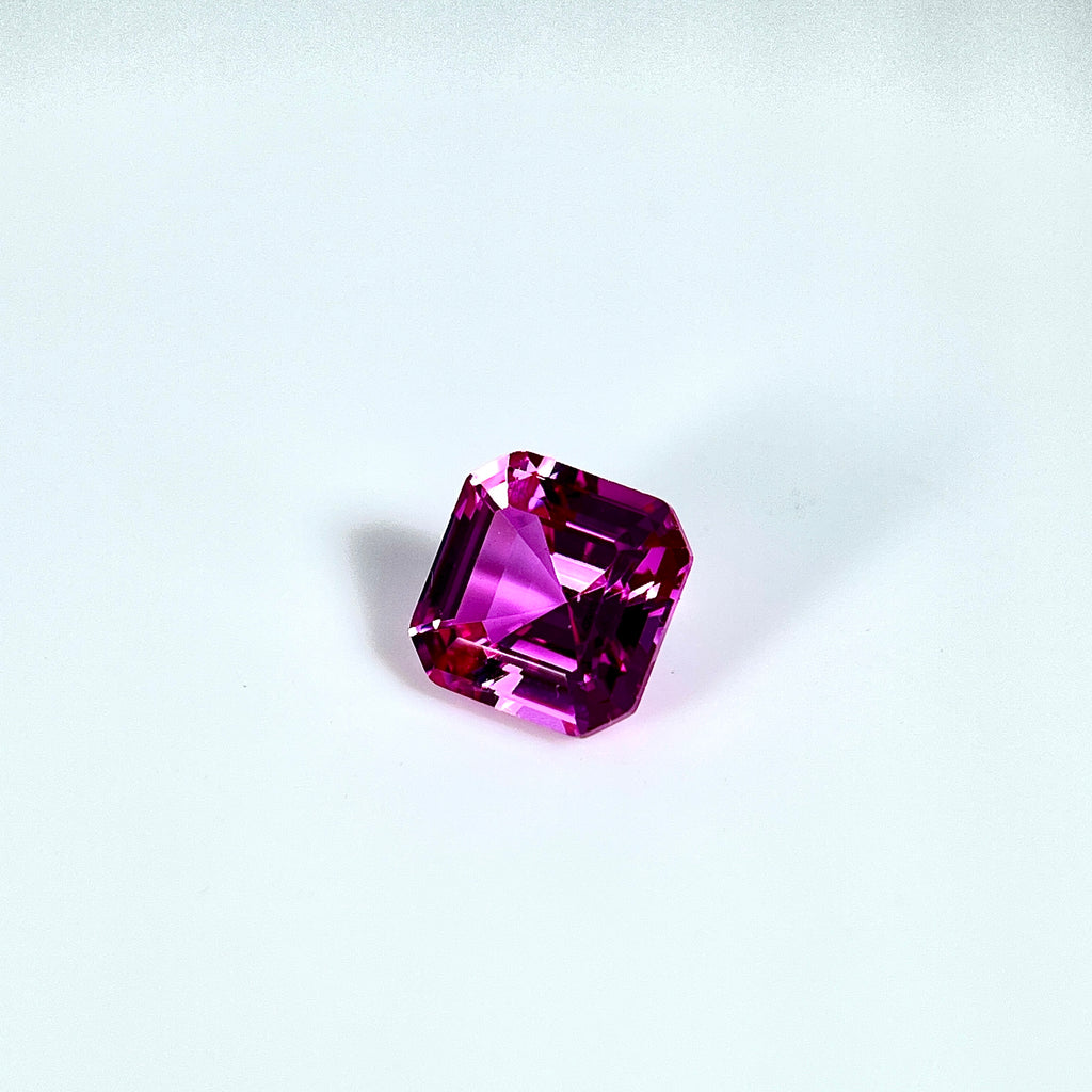Saphir rose ~4 ct | Taille Asscher | 9 × 9 mm | Vérifié Gemdrop®