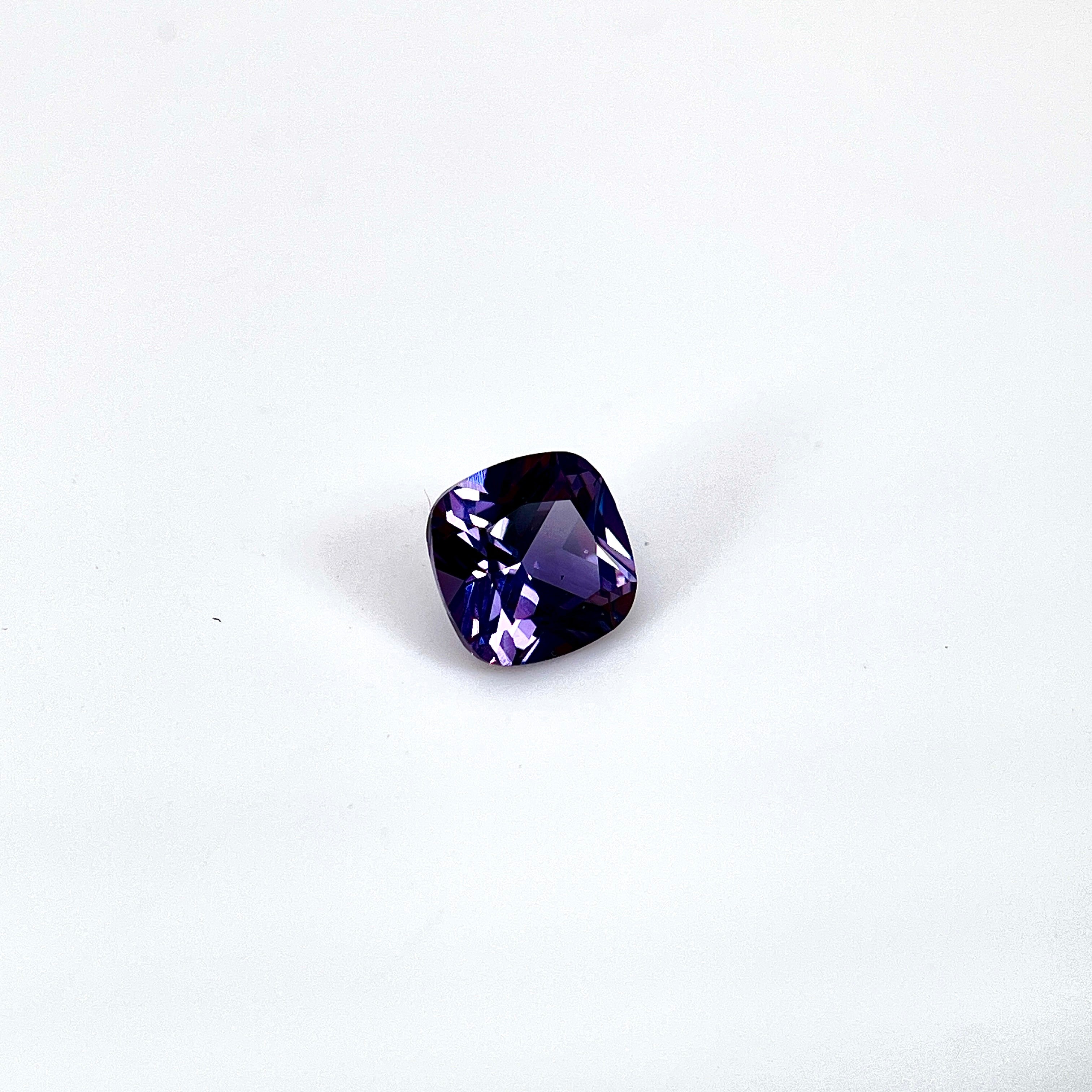 ~1.8ct Purple–Green Colour Change Corundum Alexandrite | Cushion Cut | 7 × 7 mm | Gemdrop® Verified