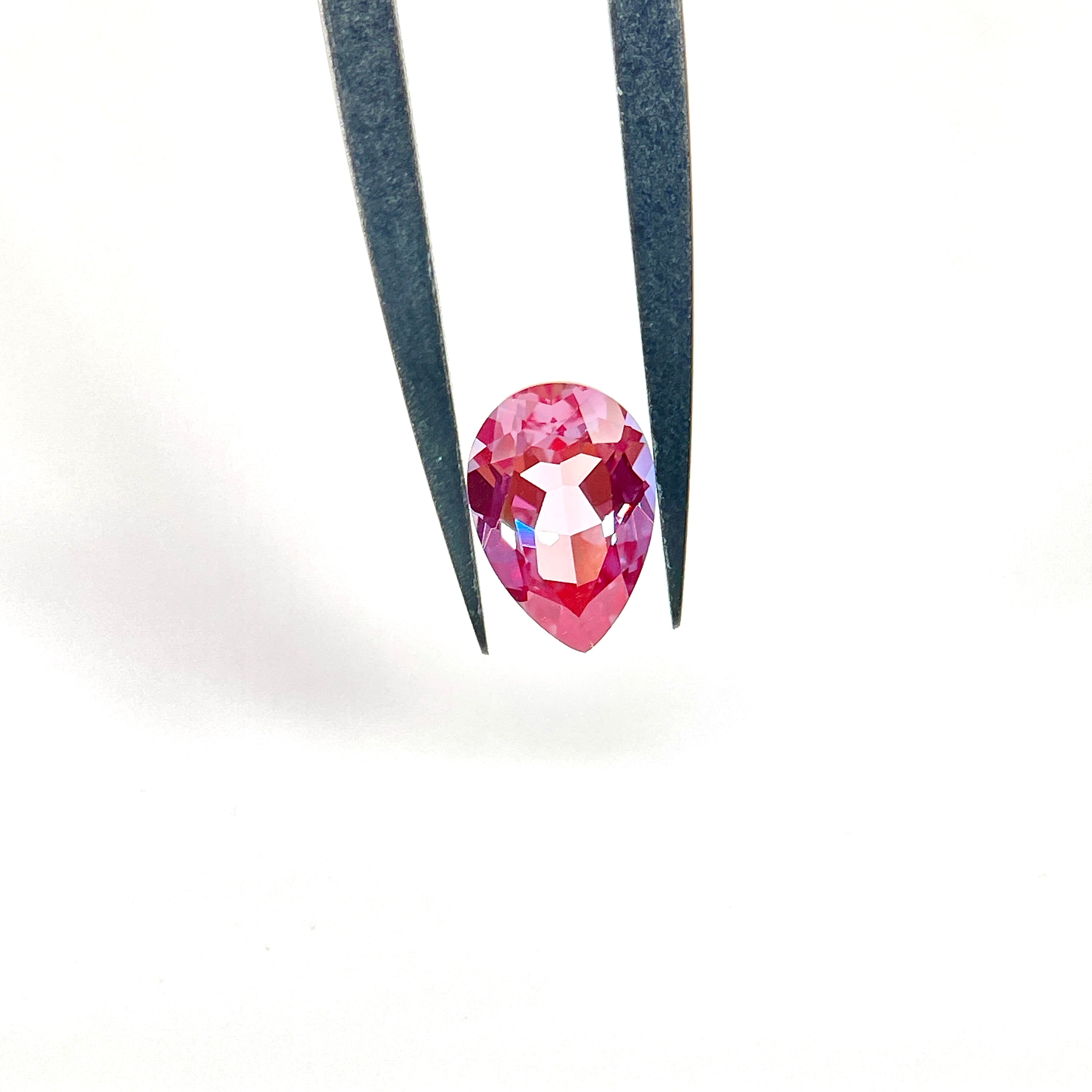 ~1.54ct Purple–Green Colour Change Alexandrite [chrysoberyl] | Drop Cut | 6 × 9 mm | Gemdrop® Verified
