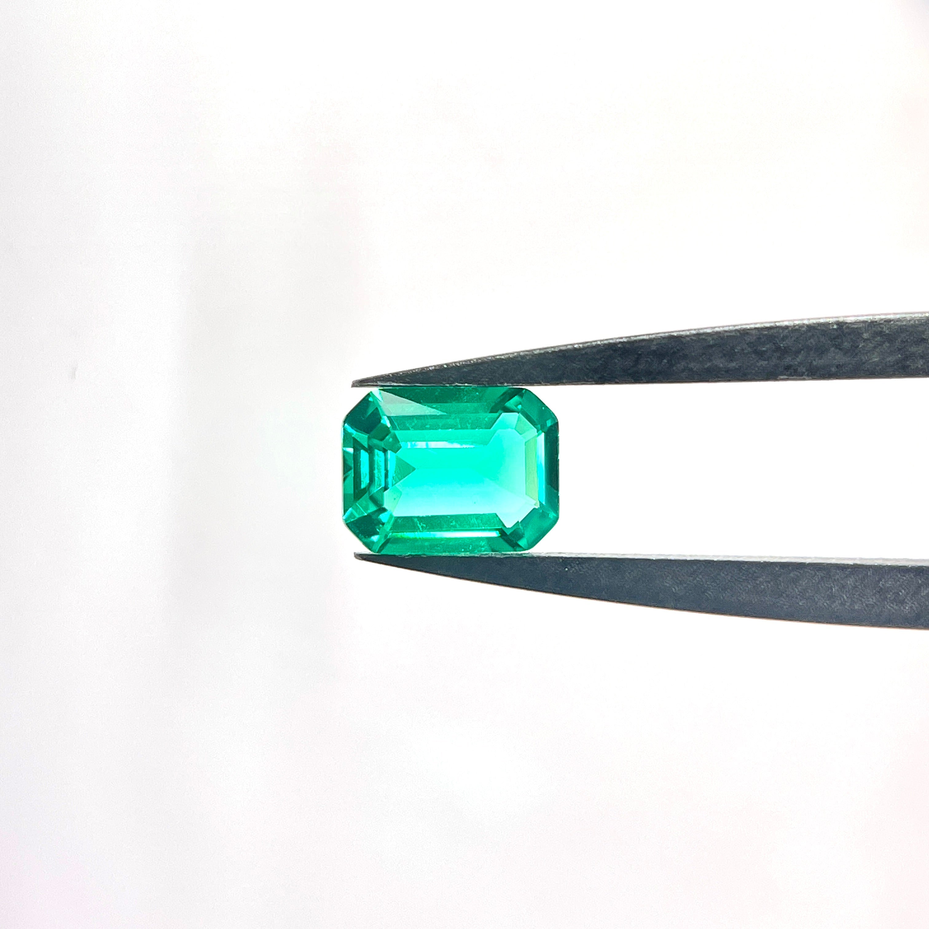 ~1.17ct Colombia Green Hydrothermal Emerald [Beryl] | Emerald Cut | 6 × 8 mm | Gemdrop® Verified